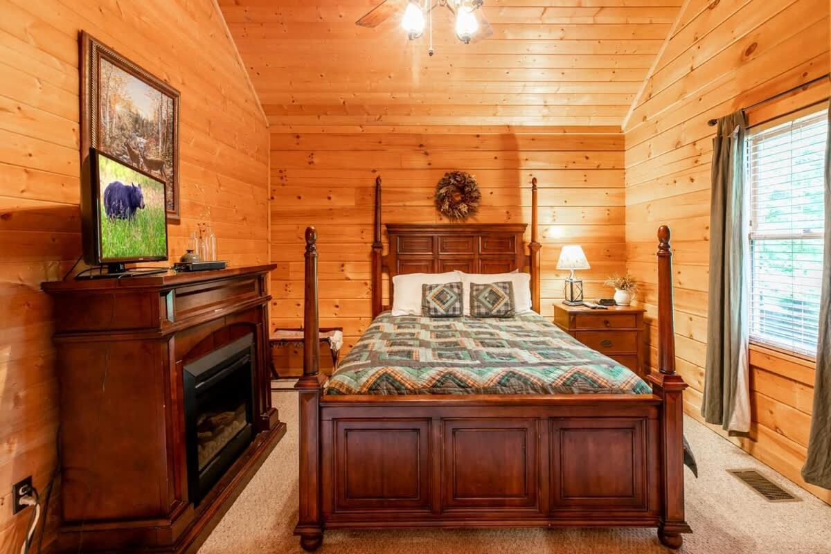 Nice View Fireplace, Hot Tub, Porch Bed, Private Sevierville Εξωτερικό φωτογραφία