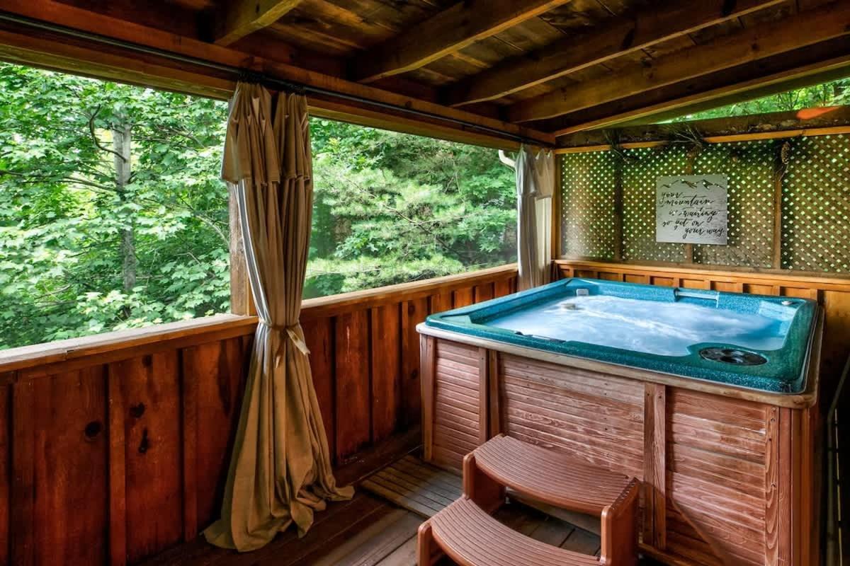 Nice View Fireplace, Hot Tub, Porch Bed, Private Sevierville Εξωτερικό φωτογραφία