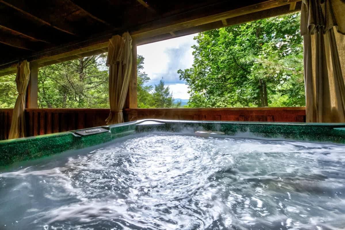 Nice View Fireplace, Hot Tub, Porch Bed, Private Sevierville Εξωτερικό φωτογραφία